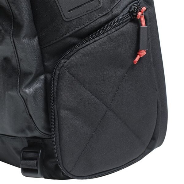 DAINESE D-THROTTLE STEALTH BLACK SIRT ÇANTASI